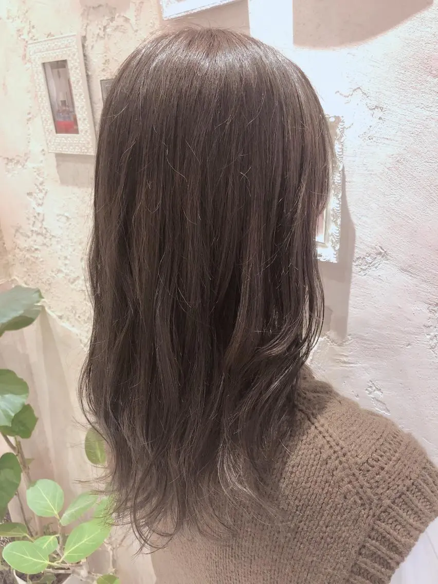 ミディアム カット ヘアカラー トリートメント 代表山口ひな 髪質改善のプロのヘアスタイル