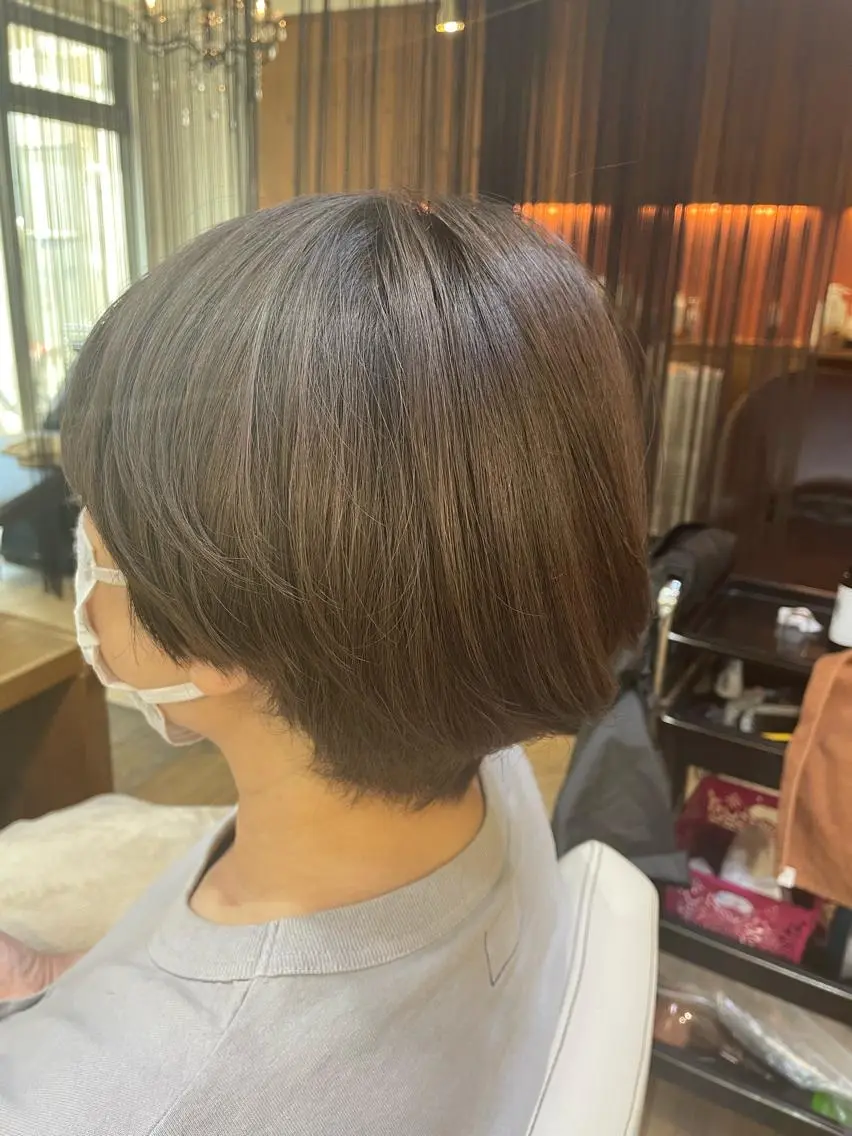 ショート 山木 裕子のヘアスタイル