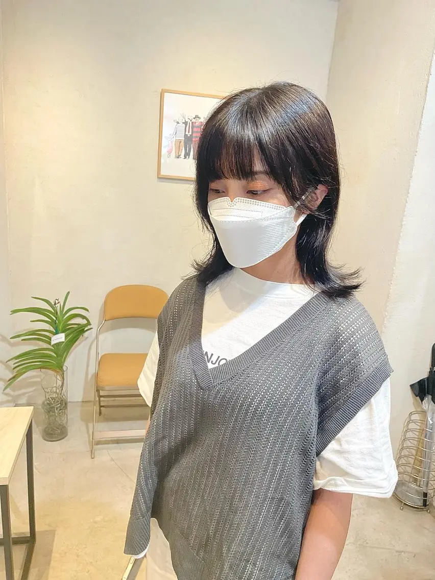 ミディアム カラー 透明感カラー グレージュ Takanishi くすみベージュカラーのヘアスタイル