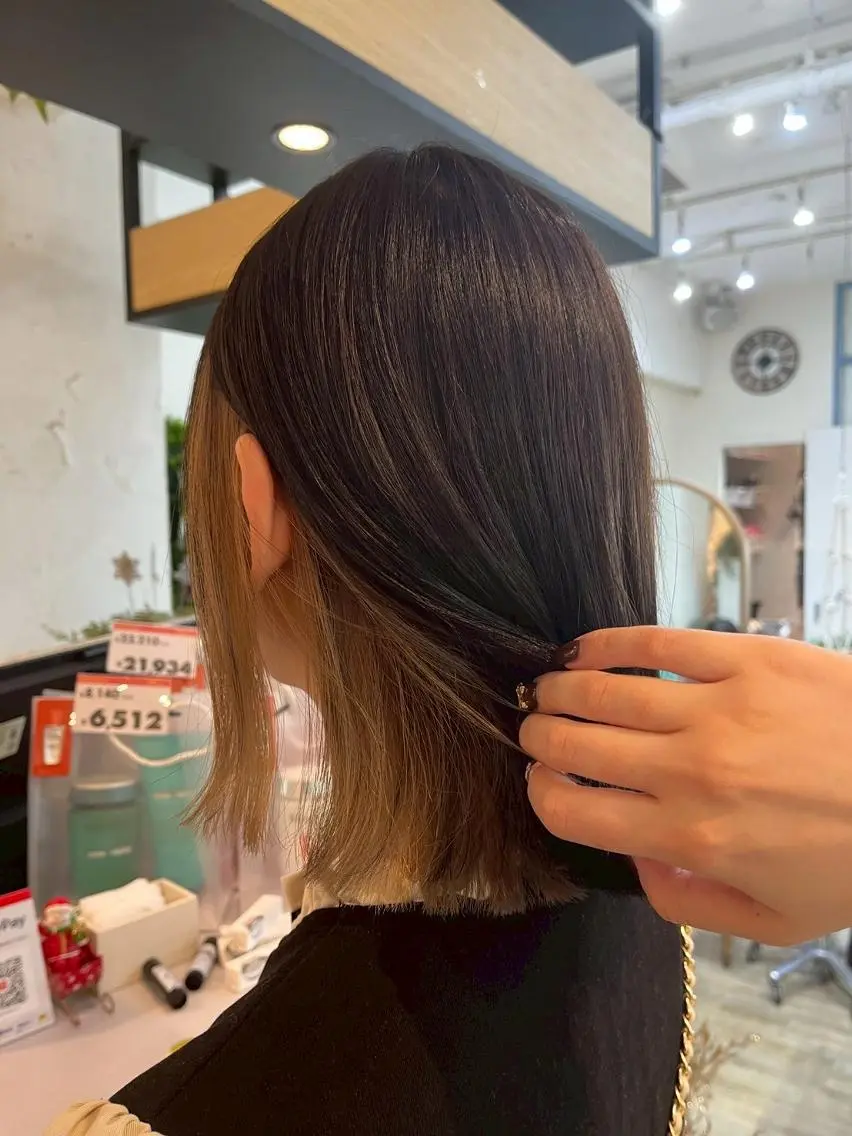 セミロング カラー セミロングパーマ バレイヤージュ ブリーチ ダブルカラー ハイライトカラー N° +aero 横浜のヘアスタイル