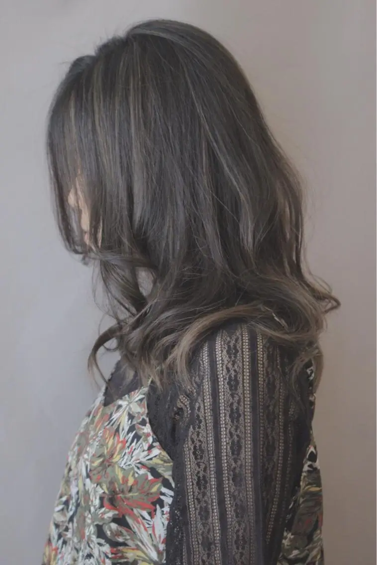 カラー 💇‍♀️ KENのヘアスタイル