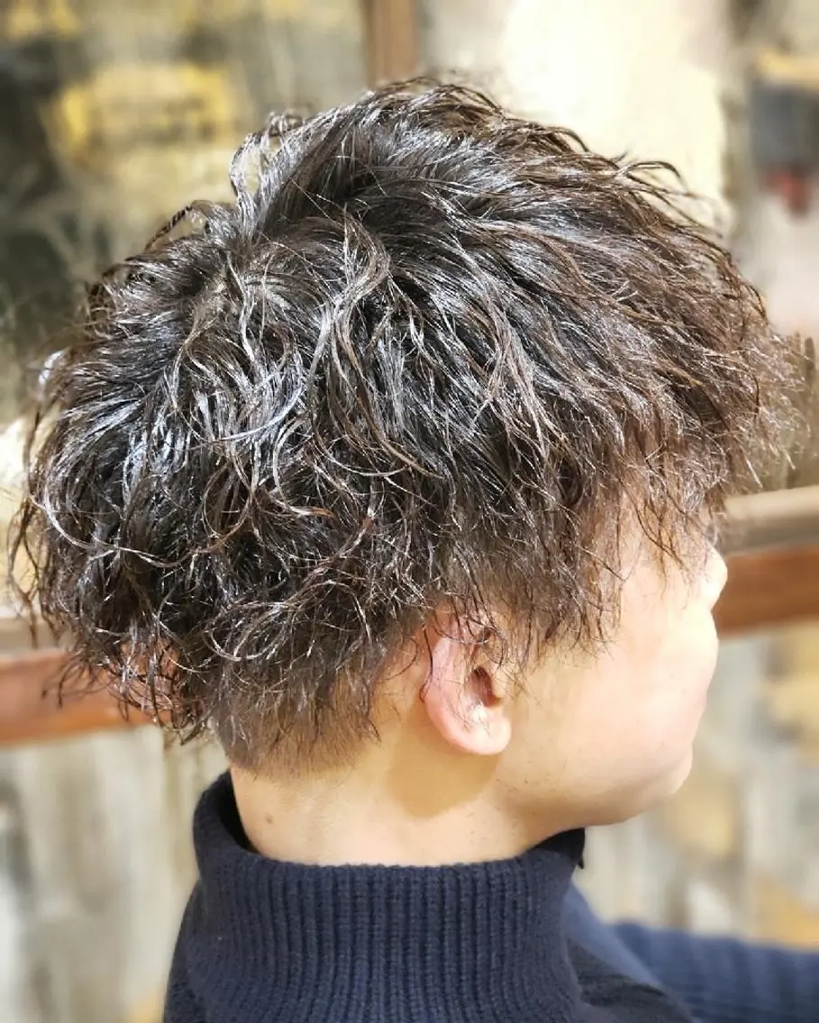 メンズ パーマ メンズパーマ スパイラルパーマ カット パーマ 槌本 健成のヘアスタイル