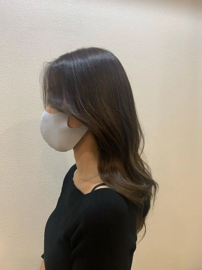 ロング カラー エギョモリ 韓国🇰🇷髪質改善 Chisaki치사키のヘアスタイル