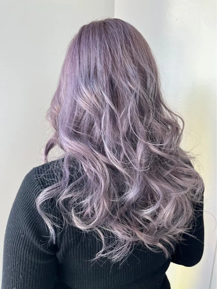 ロング カラー ピンクカラー ピンクパープル パープルカラー 松本 唯のヘアスタイル
