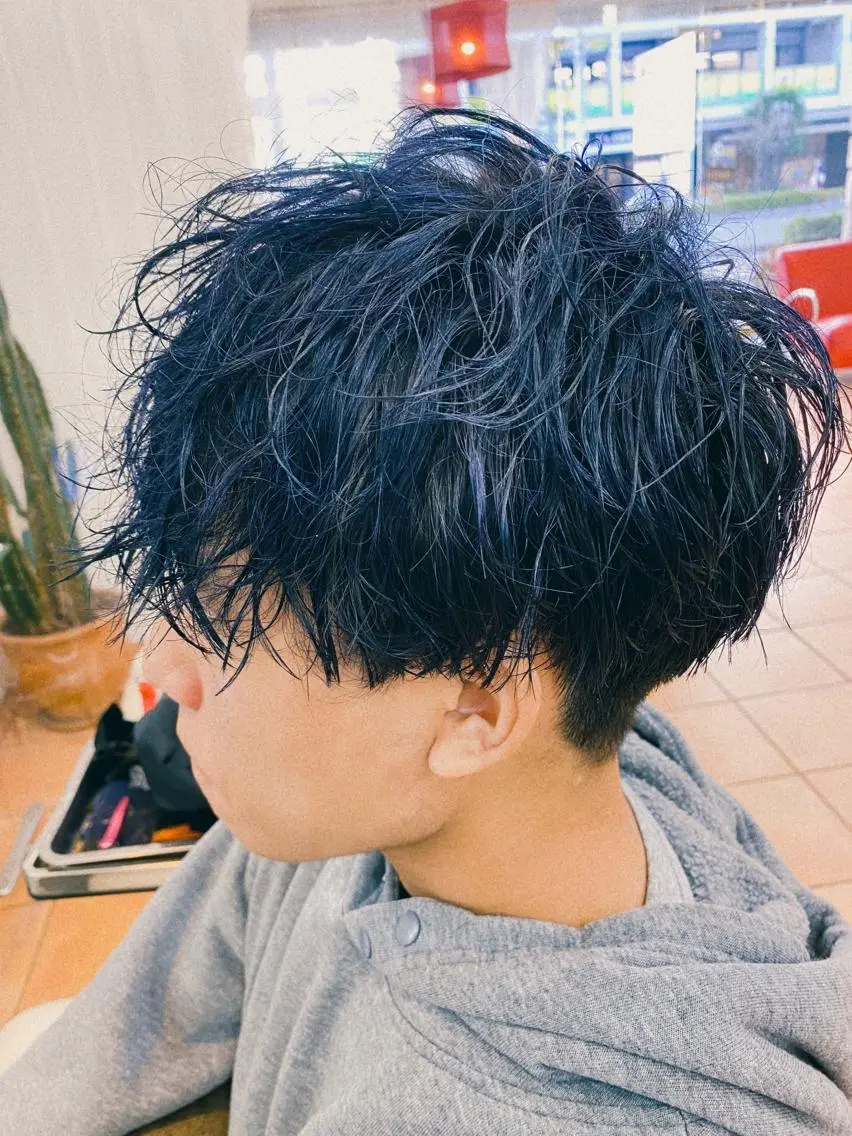 ショート カット ヘアカラー カラー特化 横川　翔希のヘアスタイル