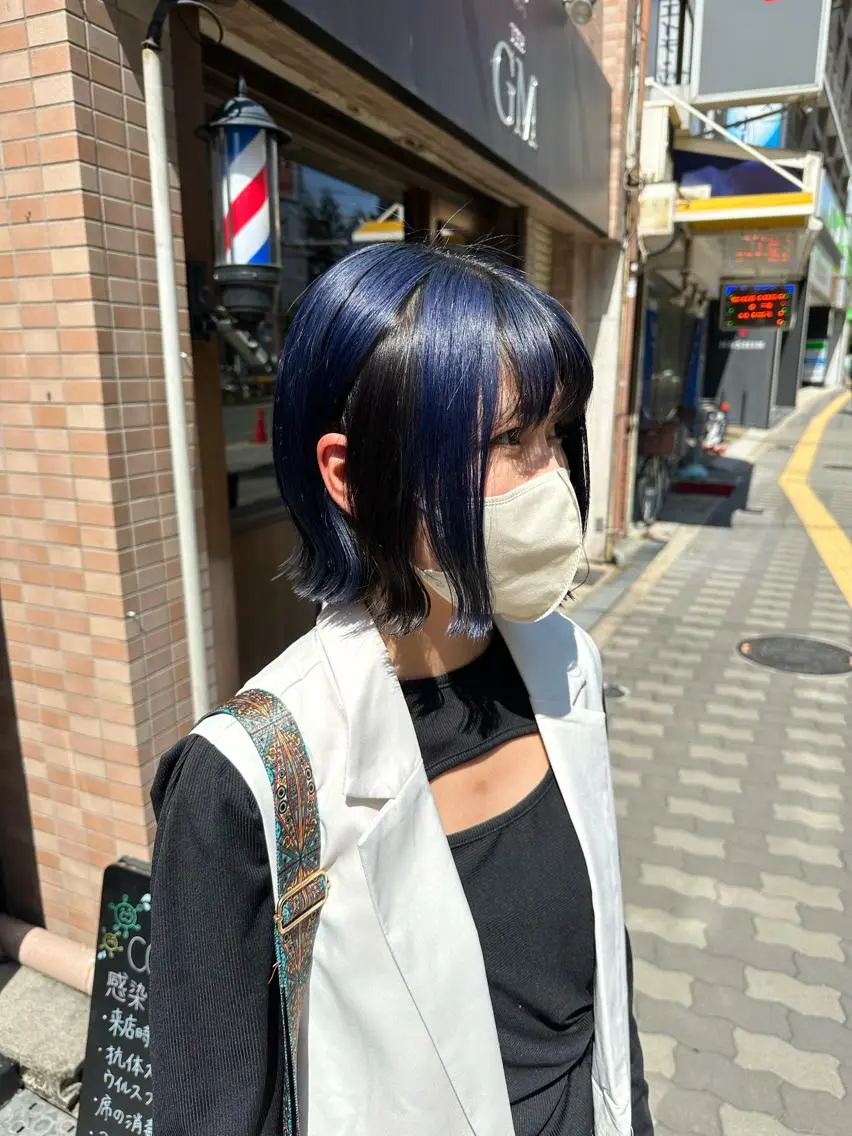 ミディアム カラー ブルーカラー ブルーパープル パープルカラー 艶髪レイヤー上田 紗也🇰🇷💗のヘアスタイル