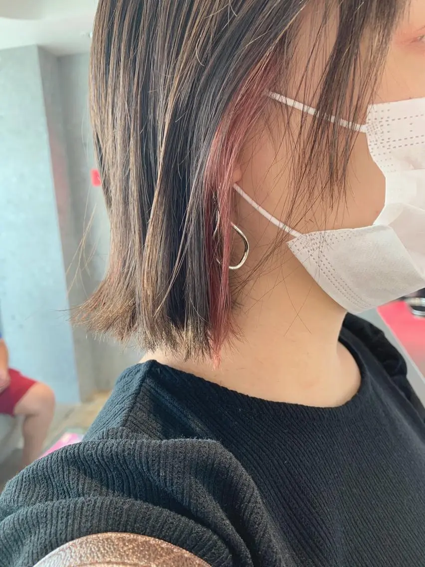 ショート カラー ピンクカラー バイオレットカラー 山下 千明のヘアスタイル