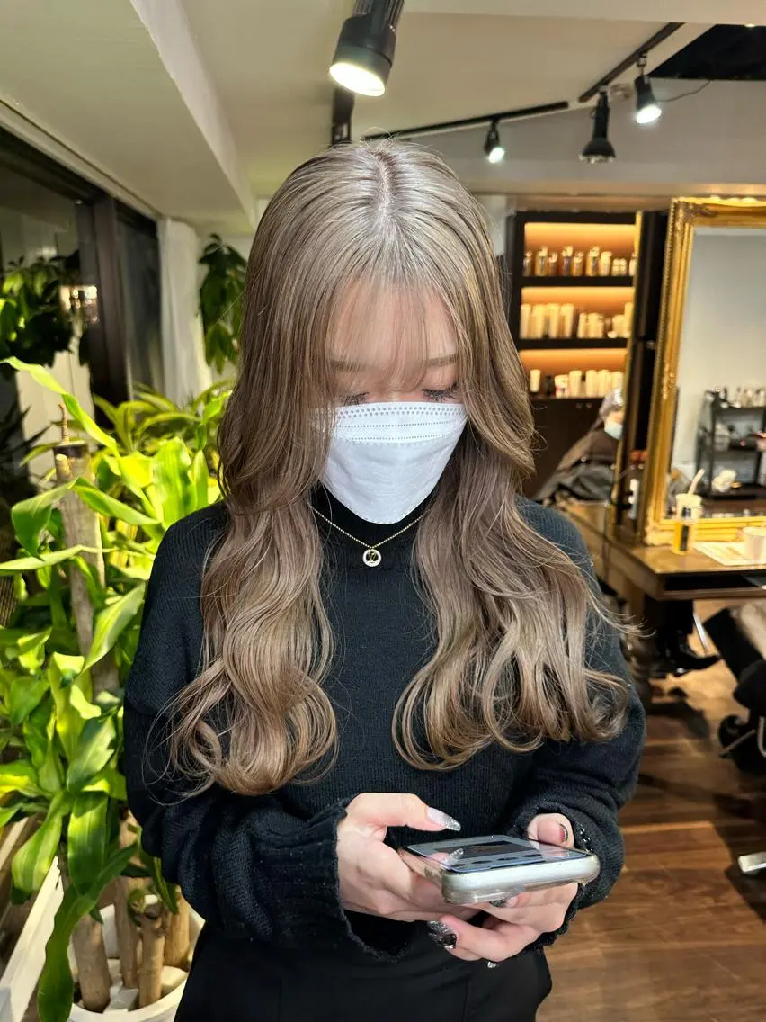 ロング カラー アディクシーカラー ブリーチ ケアブリーチ デザインカラー ハイトーンカラー ワンホンヘア/ レイヤー/Kaitoのヘアスタイル