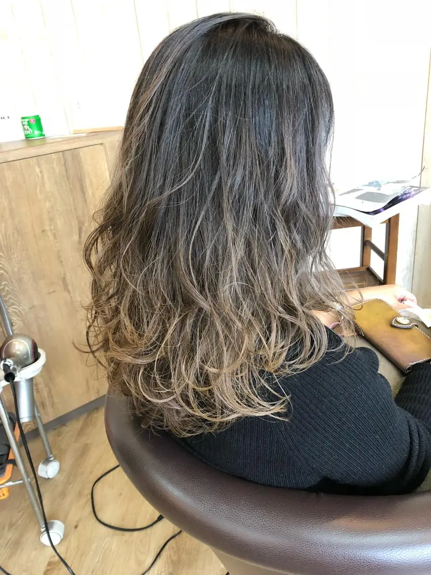 ロング カラー 古島 大暉のヘアスタイル
