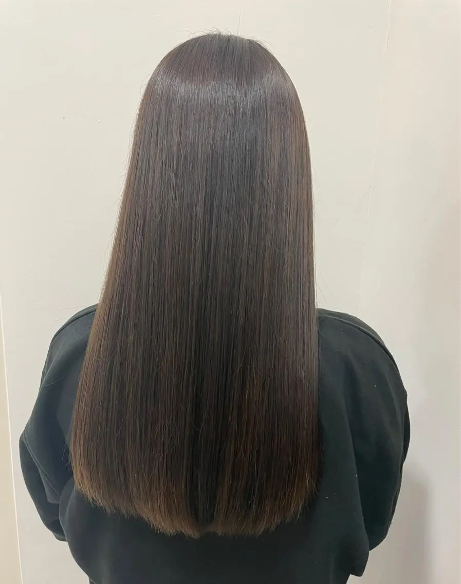 ロング カット 板倉 凜花のヘアスタイル
