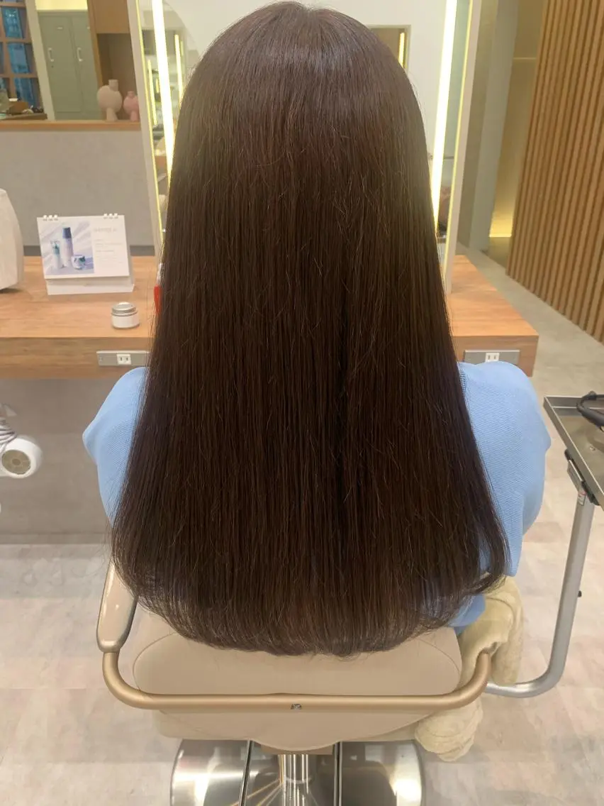カラー アッシュ ラベンダーカラー カット ヘアカラー トリートメント ヘッドスパ 近 紗理奈のヘアスタイル