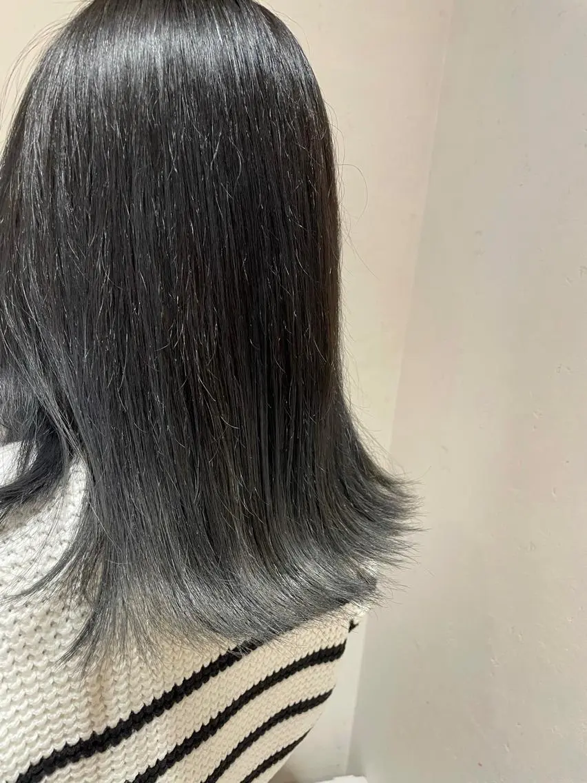 セミロング カラー ブリーチ グレージュ カット ヘアカラー カウンセリング重視 🌿Tsuyukiのヘアスタイル