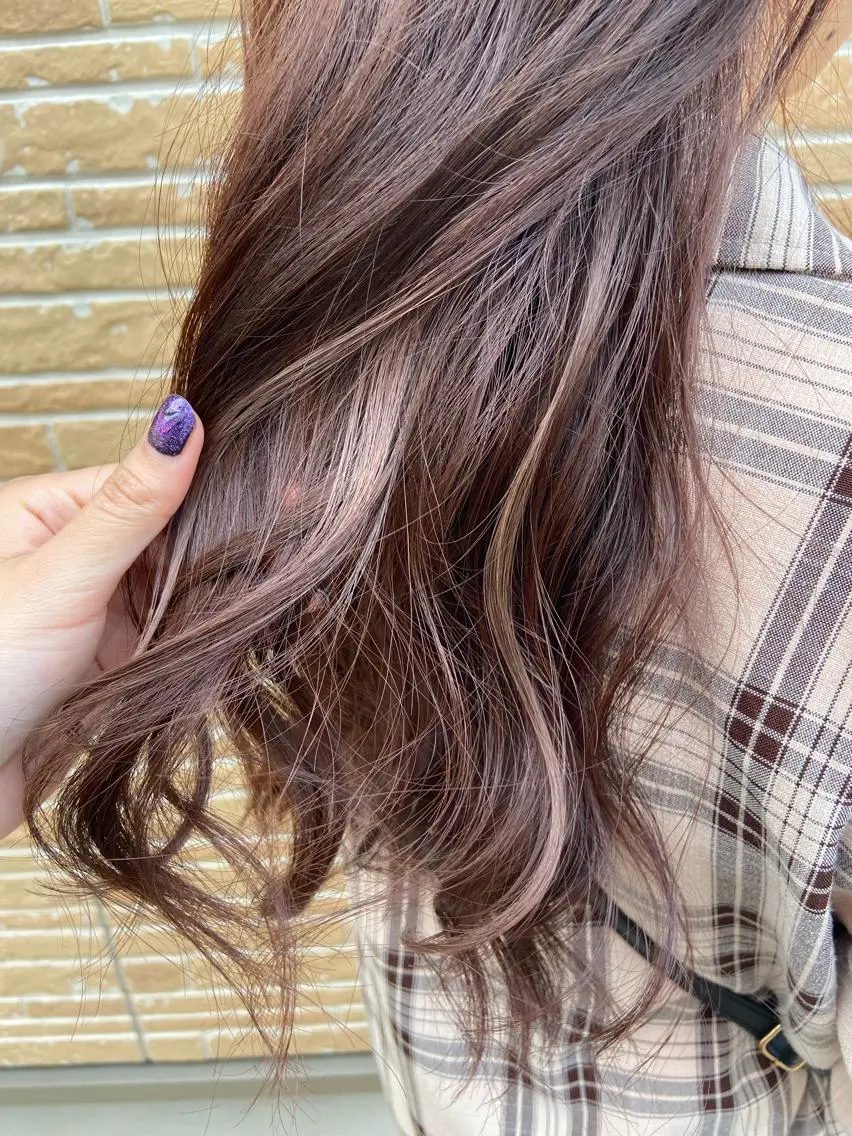 セミロング カラー ヘアアレンジ イヤリングカラー なつな/ 透明感カラーのヘアスタイル