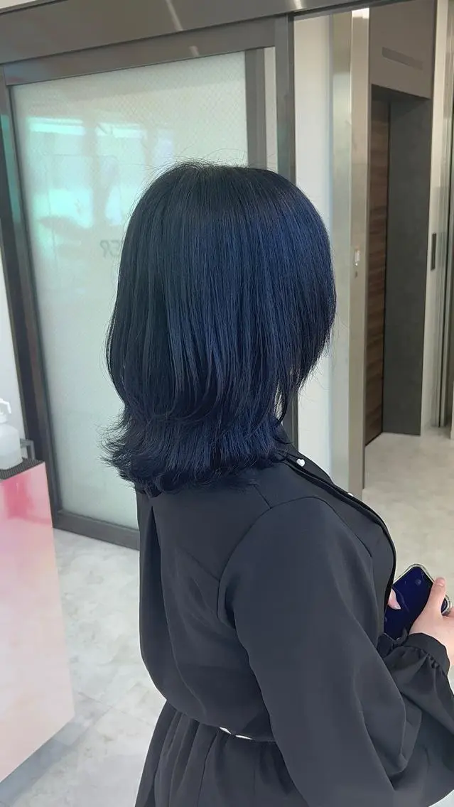 セミロング カラー ヘアアレンジ ブリーチ ブルーカラー ブラウンカラー ケアブリーチ 透明感カラー ヘアカラー トリートメント ブリーチなしの達人 🌈KAITOのヘアスタイル