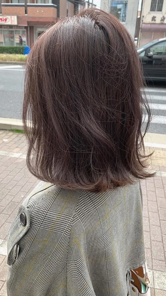 ミディアム カラー アッシュ バレイヤージュ ブリーチ デザインカラー グレージュ カット ヘアカラー トリートメント 京都大人女性ショート 徒歩1分/秋山のヘアスタイル