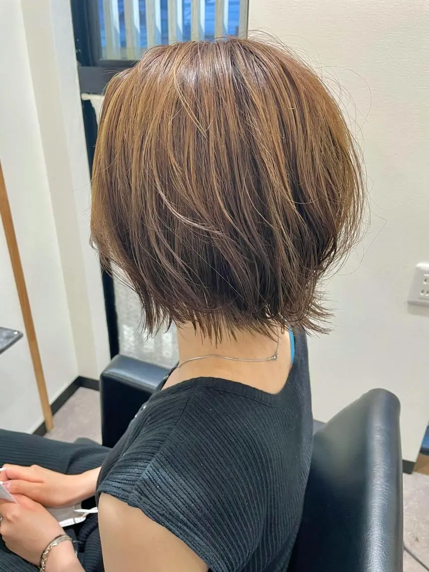 ミディアム カラー 外ハネヘア カット ヘアカラー トリートメント 【半個室サロン】 山本 崇仁のヘアスタイル