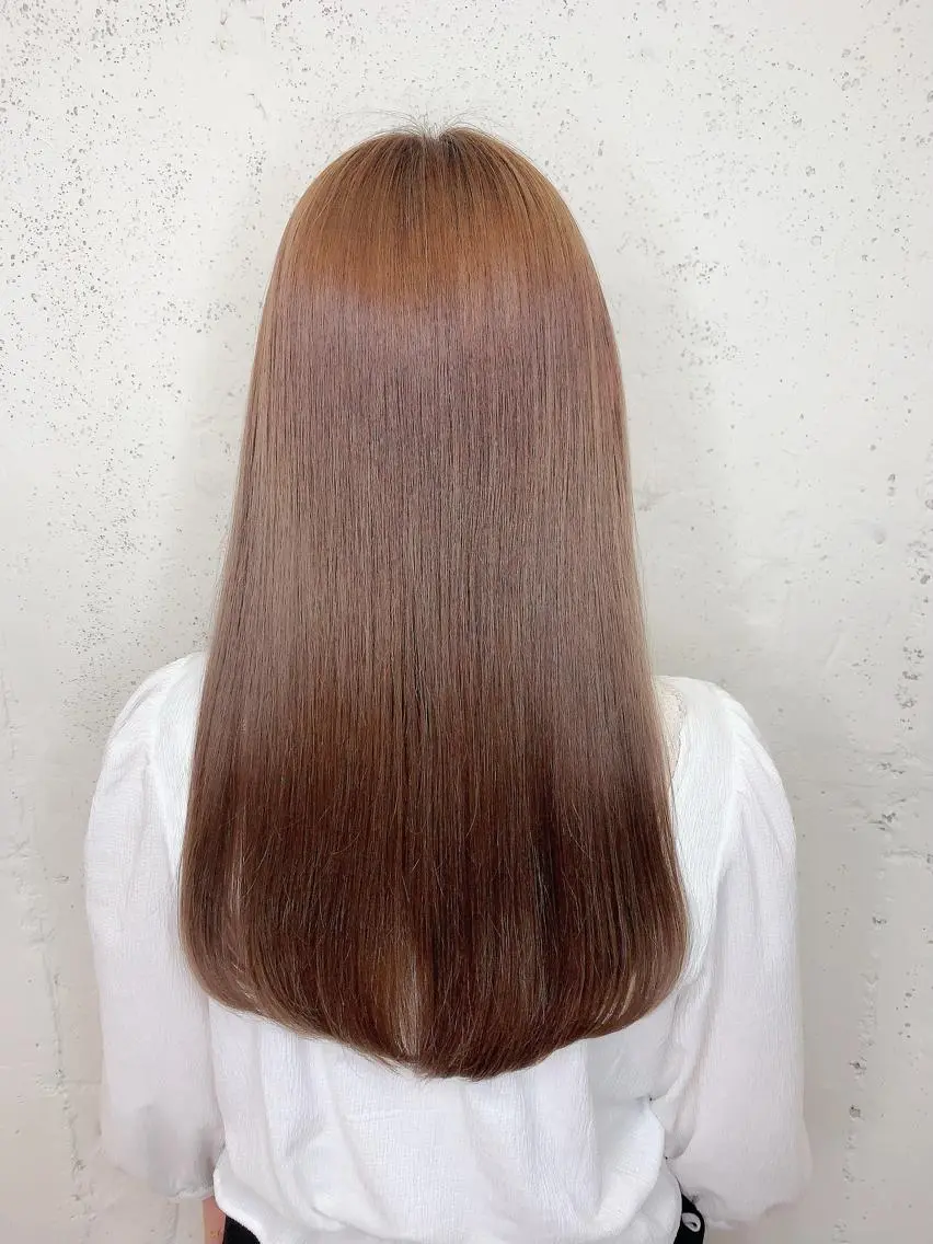 ロング カラー 透明感ハイトーン🦄 キラ🌈のヘアスタイル