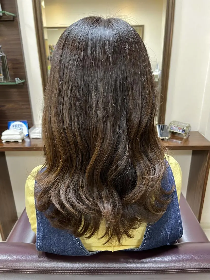 セミロング レイヤーカット カット ヘアカラー トリートメント 澤崎 希望のヘアスタイル