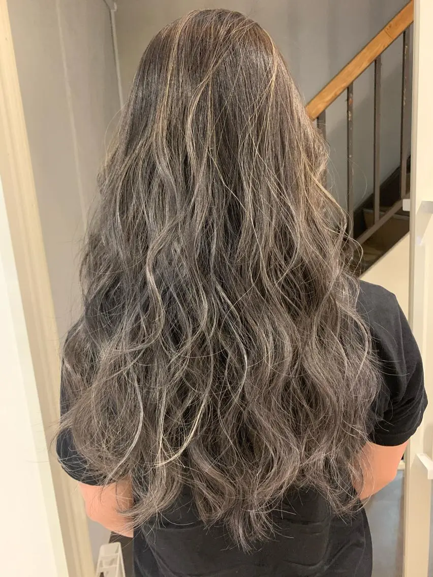 ロング カラー ヘアアレンジ 🎨カラー満足度 500%💫ヅル💫のヘアスタイル