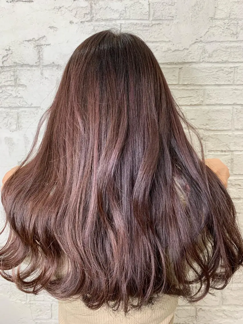 ロング カラー ハイライトカラー ラベンダーカラー パープルカラー ハイライト ブリーチ特化 ハイトーンRYOYAのヘアスタイル