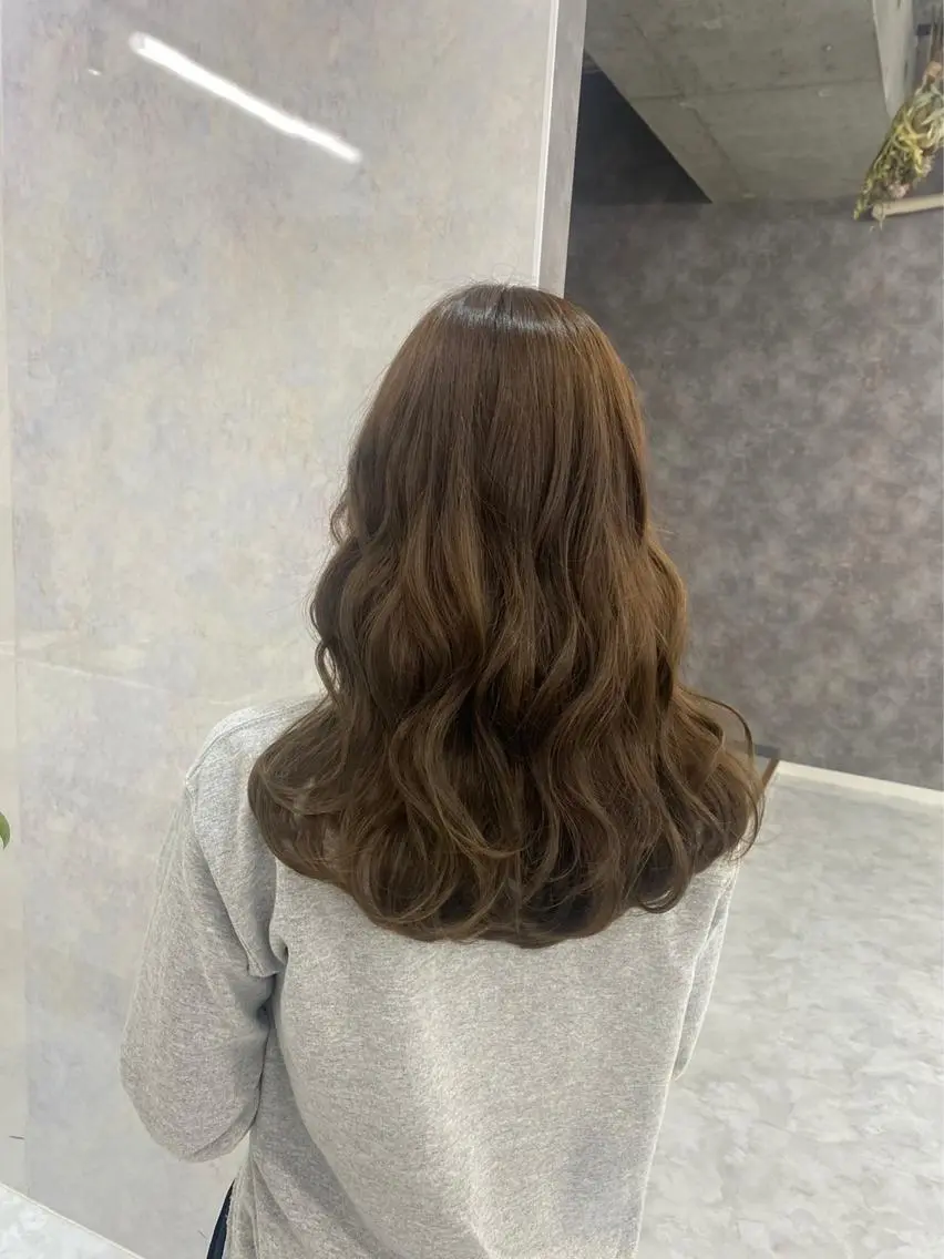 ロング カラー パーマ ヘアアレンジ メンズ キッズ ネイル マツエク・マツパ アイブロウ 似合わせ美容師🌙 Miyu🐈‍⬛💕のヘアスタイル