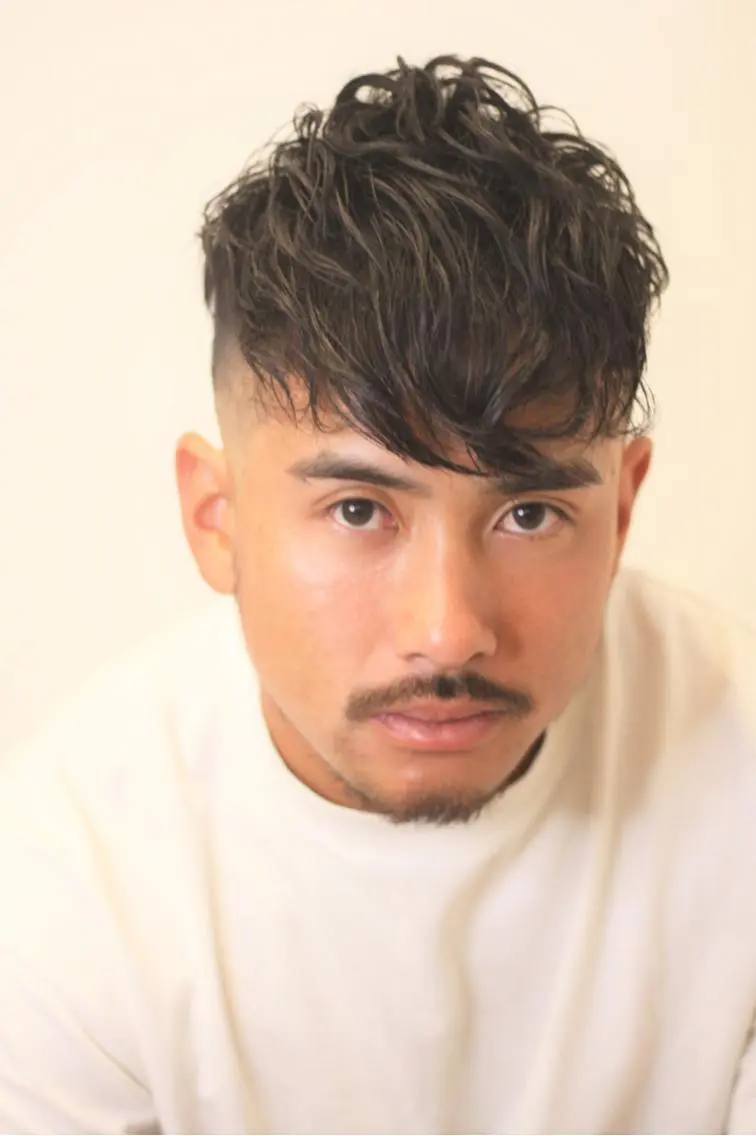 メンズ 諌山 佳旦のヘアスタイル