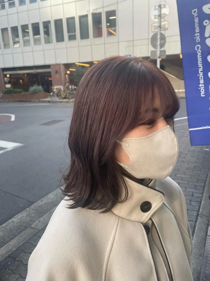 ミディアム カラー yui/ layer cutのヘアスタイル