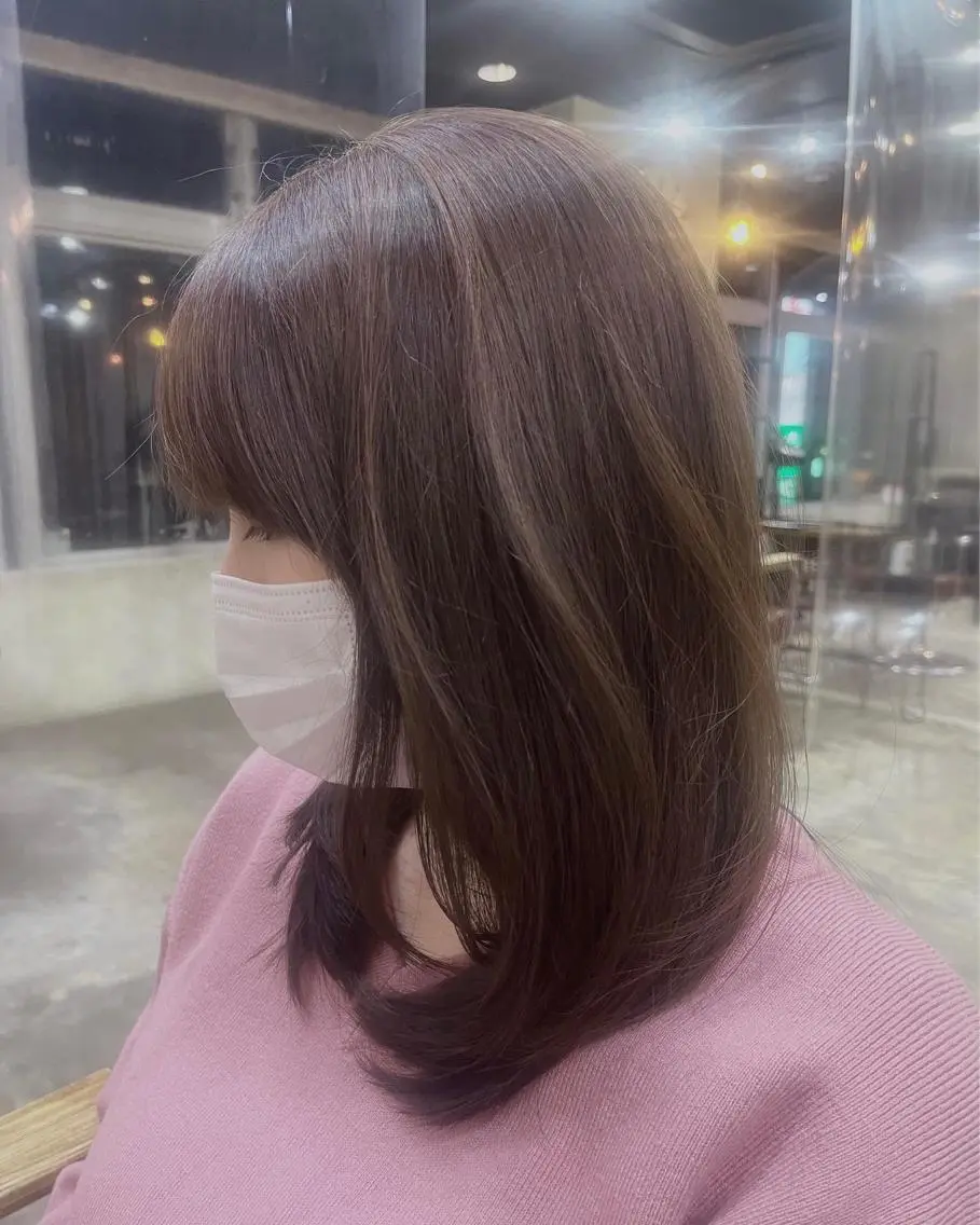 セミロング 髪質改善✨ストレート オグ✂️/ショートのヘアスタイル
