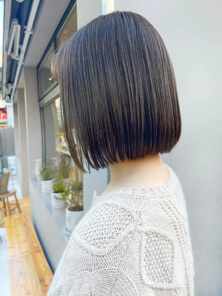 ミディアム カラー アッシュ アッシュグレー ボブ カット ヘアカラー トリートメント HIROKI ”博多 /ボブのヘアスタイル