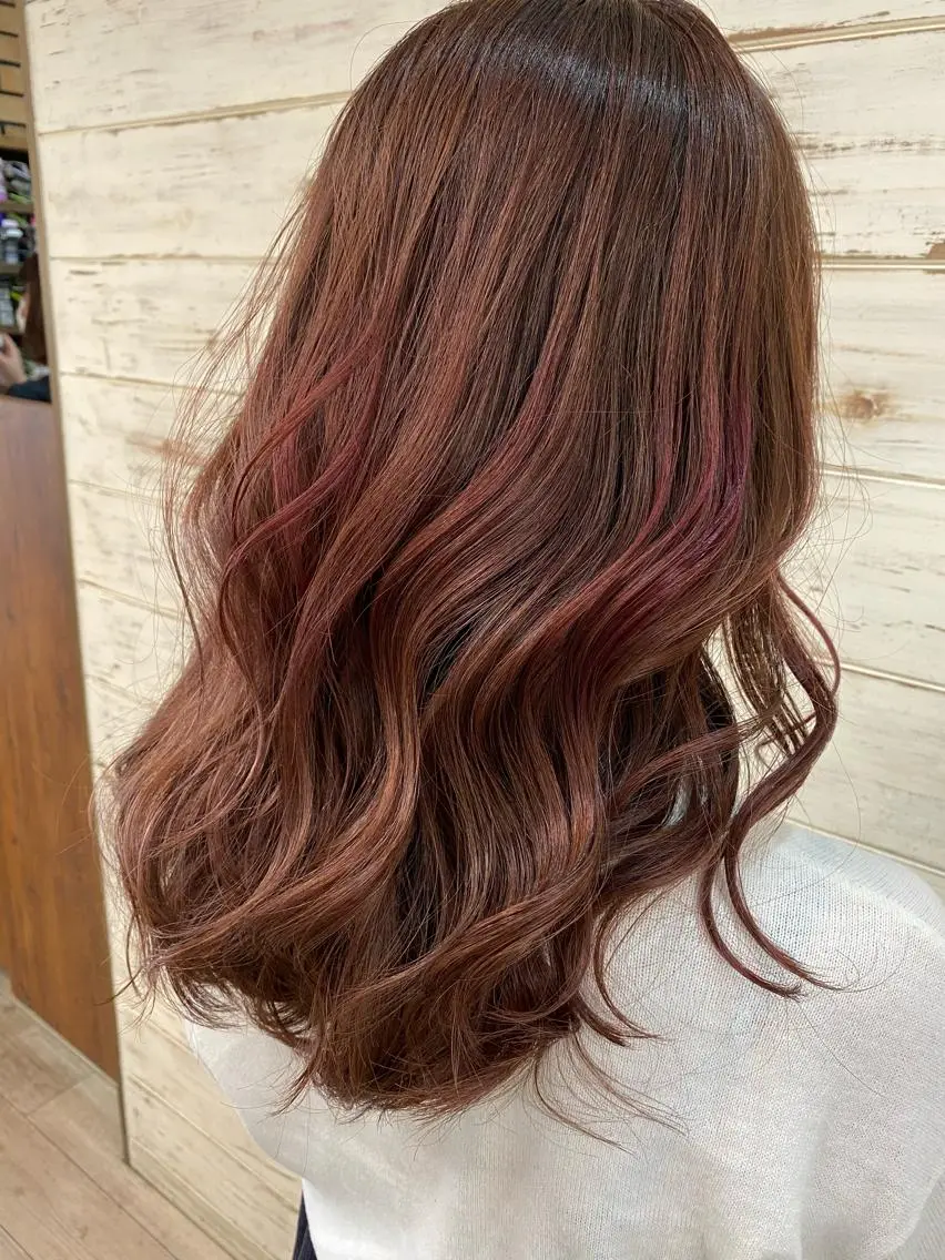 ロング カラー レッドカラー カット ヘアカラー トリートメント 日比 貴大/ minim hairのヘアスタイル