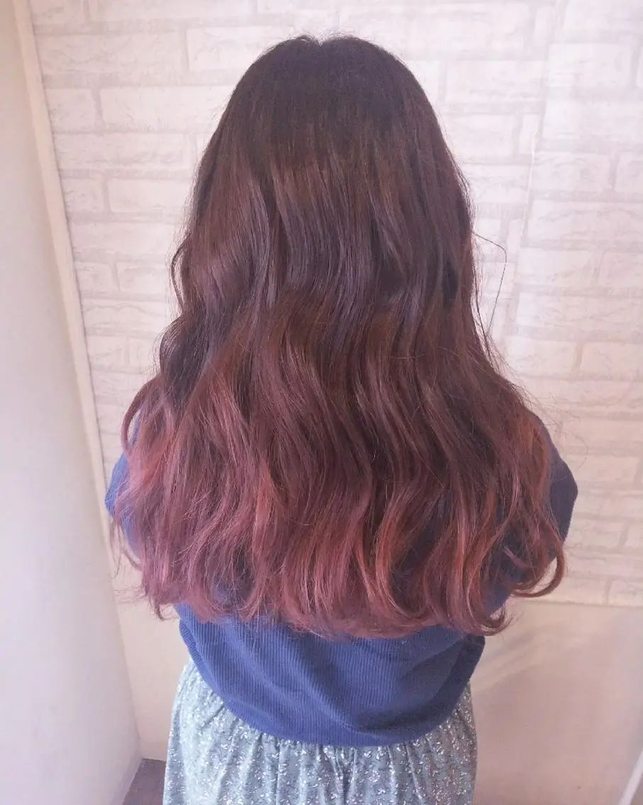 ロング カラー グラデーションカラー ピンクカラー RU RIのヘアスタイル