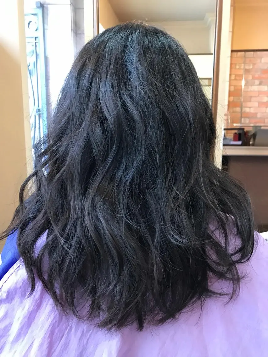 セミロング カラー アッシュ ブルーカラー ブルーアッシュ 仲矢 あゆ美のヘアスタイル