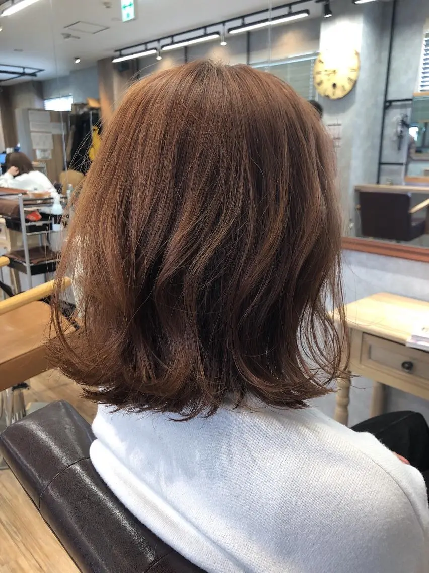 ミディアム オレンジブラウン いとう ひろたかのヘアスタイル