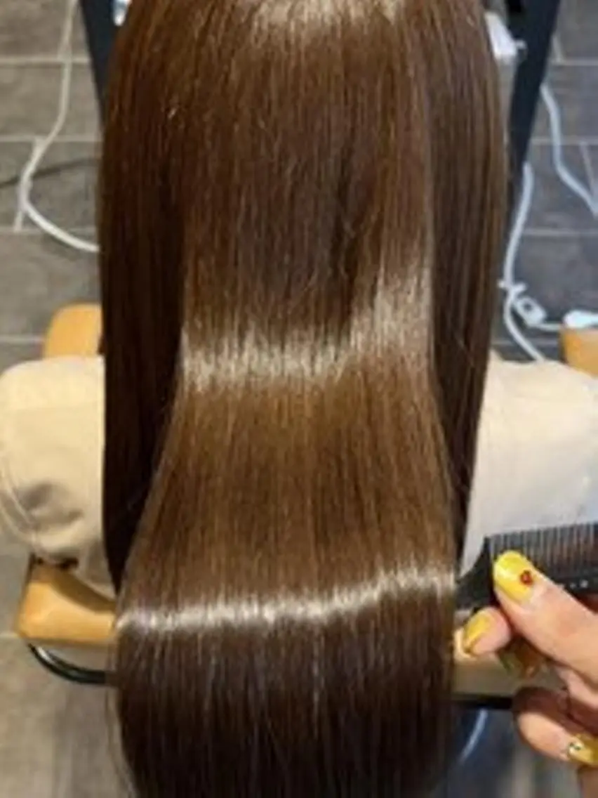 ロング カット ヘアカラー 松下 紗季のヘアスタイル