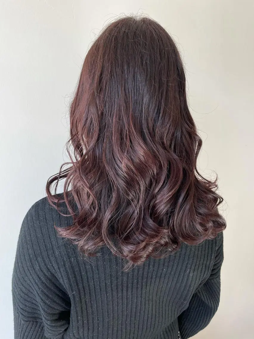 セミロング カラー 安藤 佑衣のヘアスタイル