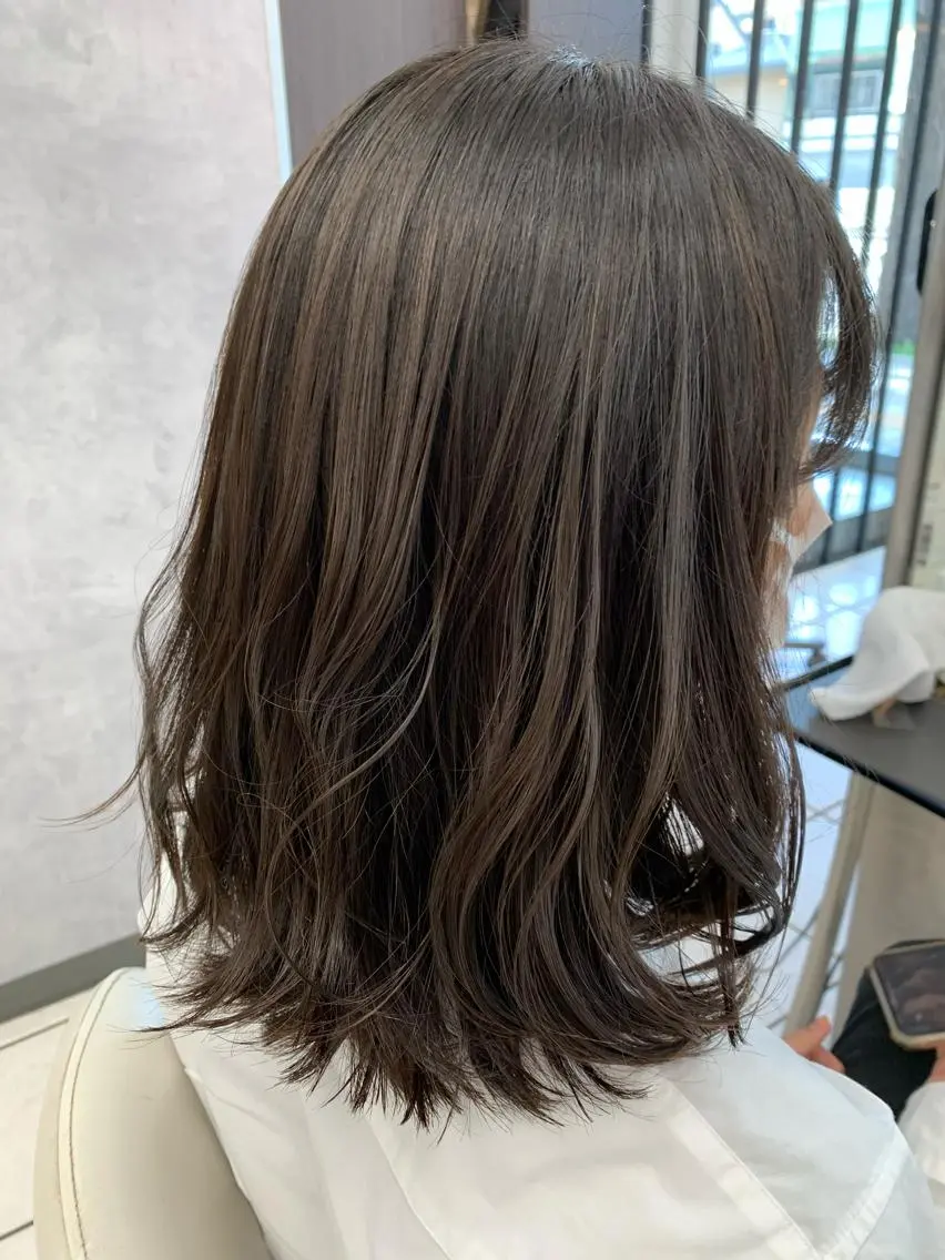 ミディアム パーマ ミディアムパーマ アートディレクター 尾内 友美のヘアスタイル