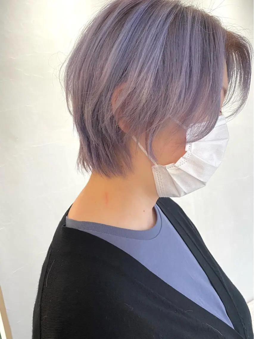 ショート カラー ブリーチ 透明感カラー ハイライトカラー パープルカラー ハイライト 谷合 貴志のヘアスタイル