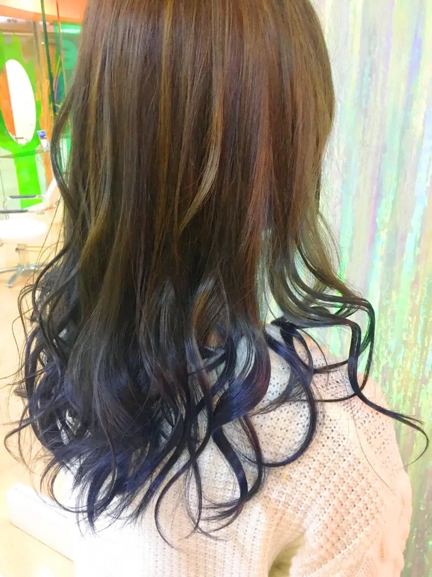 セミロング カラー ブルーカラー グラデーションカラー ヘアカラー トリートメント 船田 雅也のヘアスタイル