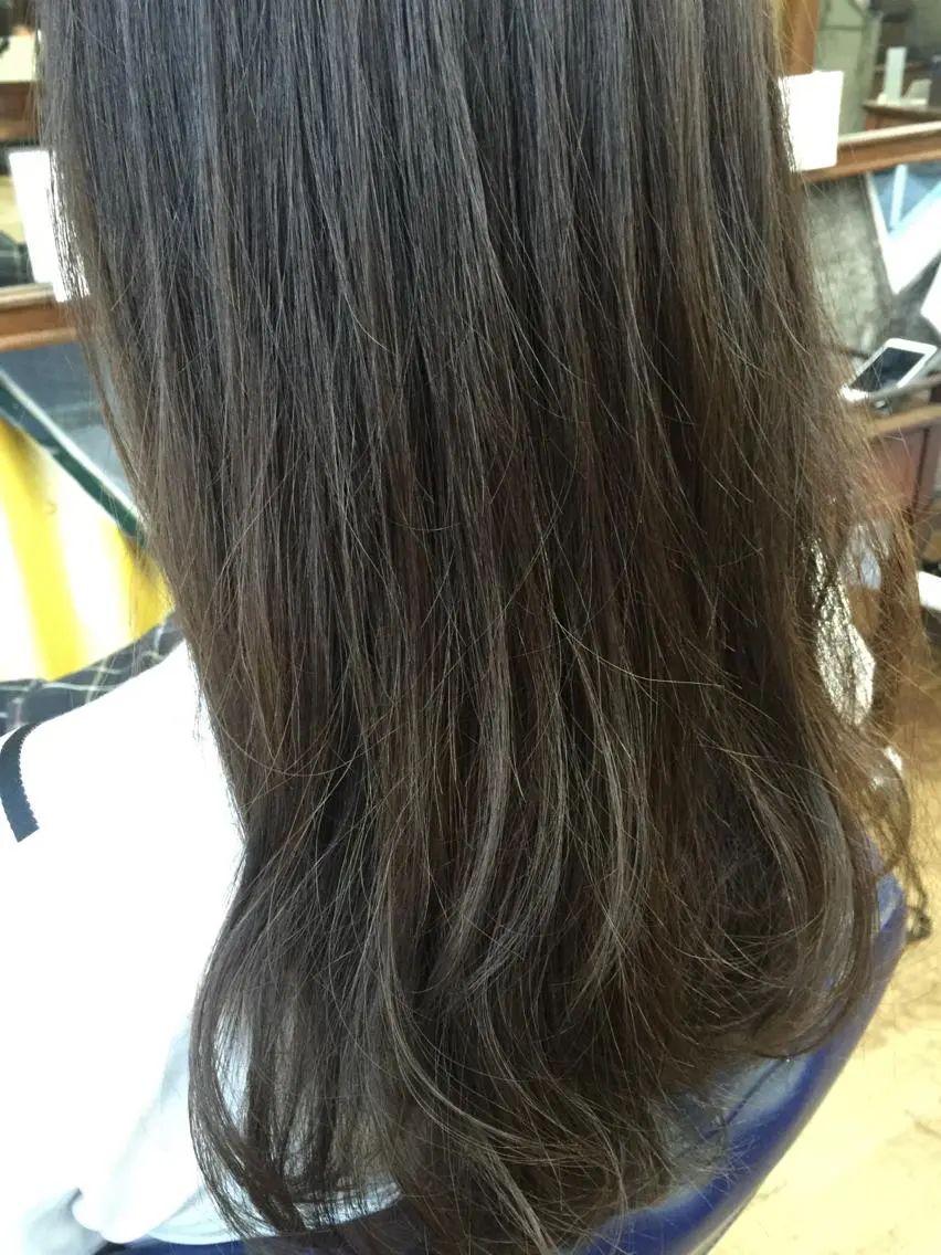 カラー 中村 海のヘアスタイル