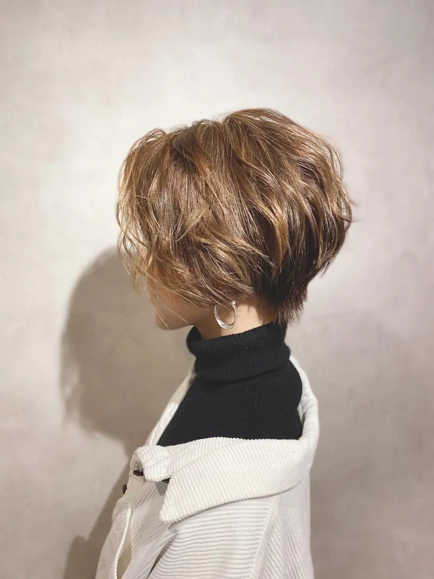 ショート カット ヘアカラー トリートメント 坂上 里果のヘアスタイル