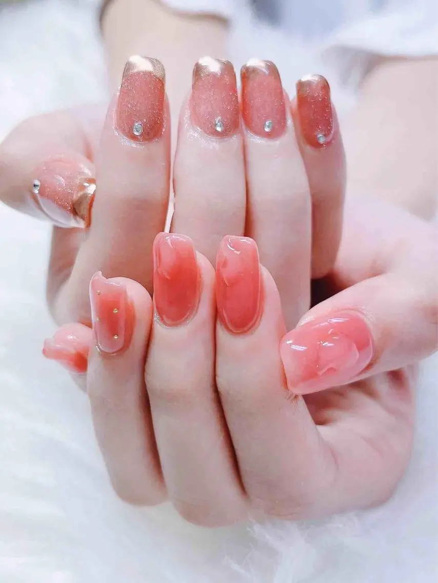ネイル ハンドネイル MoonNail ユリ🌸のネイルデザイン