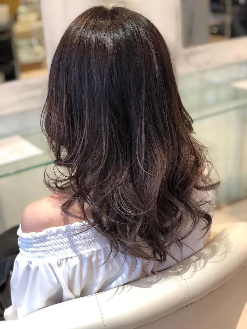 ミディアム カラー ハイライトカラー ハイライト 🫧こおりやま なつみ🫧のヘアスタイル