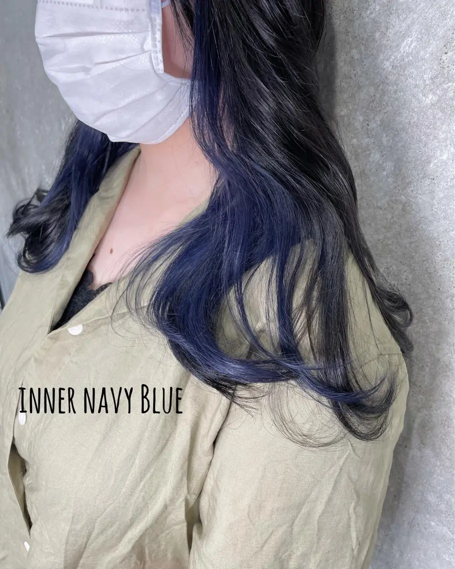 セミロング カラー ブリーチ ブルーカラー インナーカラー ネイビーカラー ヘアカラー トリートメント にしき さんのヘアスタイル