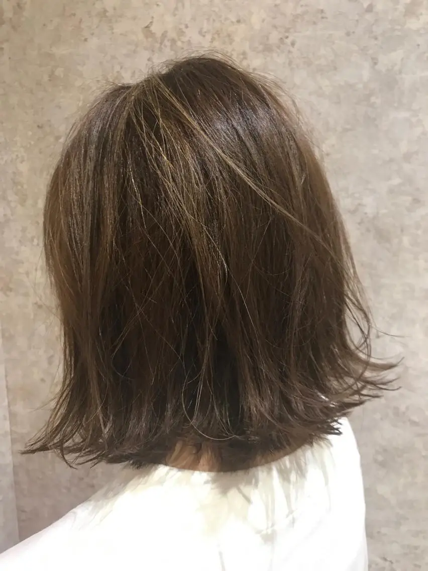 ショート カラー ヘアアレンジ 切りっぱなしボブ グレージュ ボブ 外ハネヘア カット パーマ 縮毛矯正 トリートメント 髪質改善🩶 美髪矯正オガタのヘアスタイル