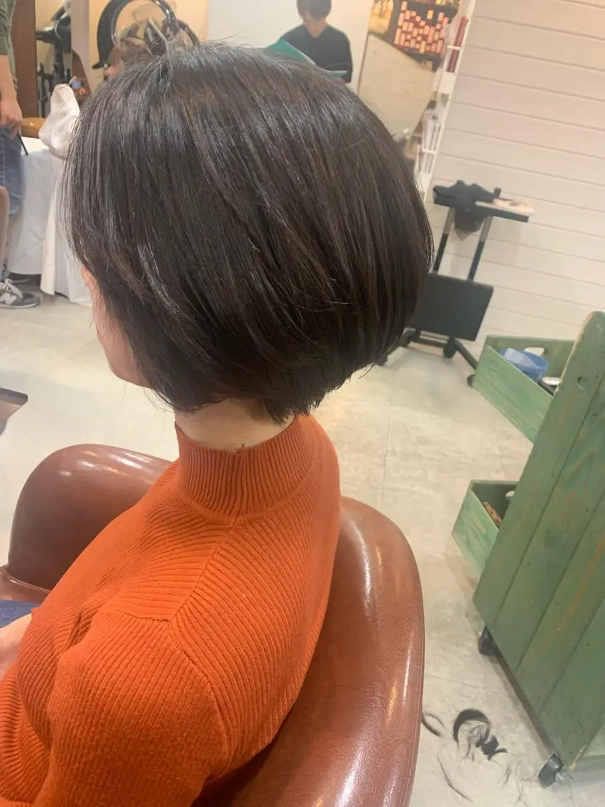 ショート 吉田 茉生のヘアスタイル