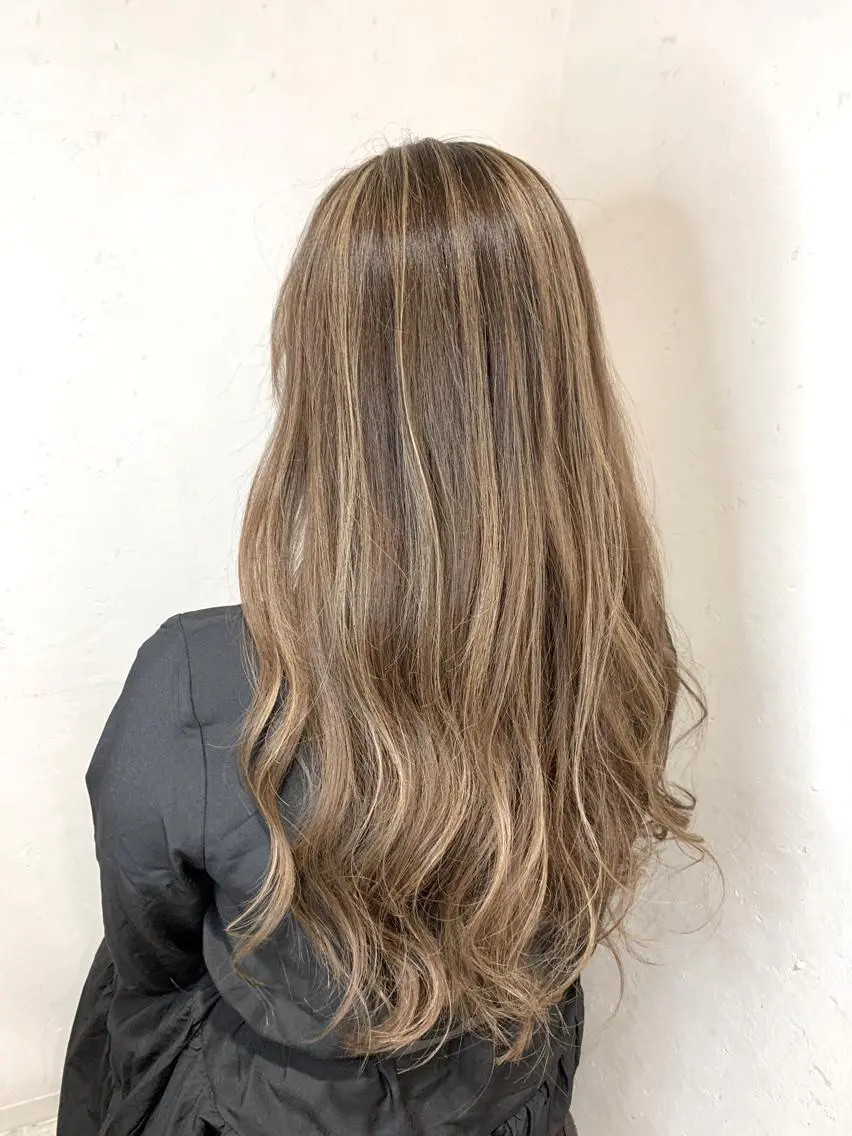 セミロング カラー ヘアカラー タワラ ソウタ Directorのヘアスタイル