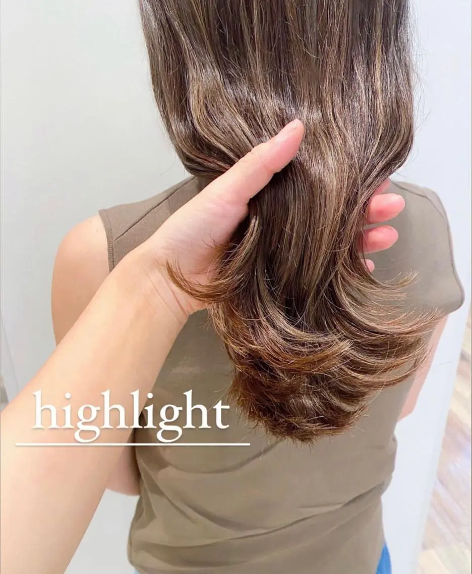 カラー K-two谷町❄️ hinaのヘアスタイル