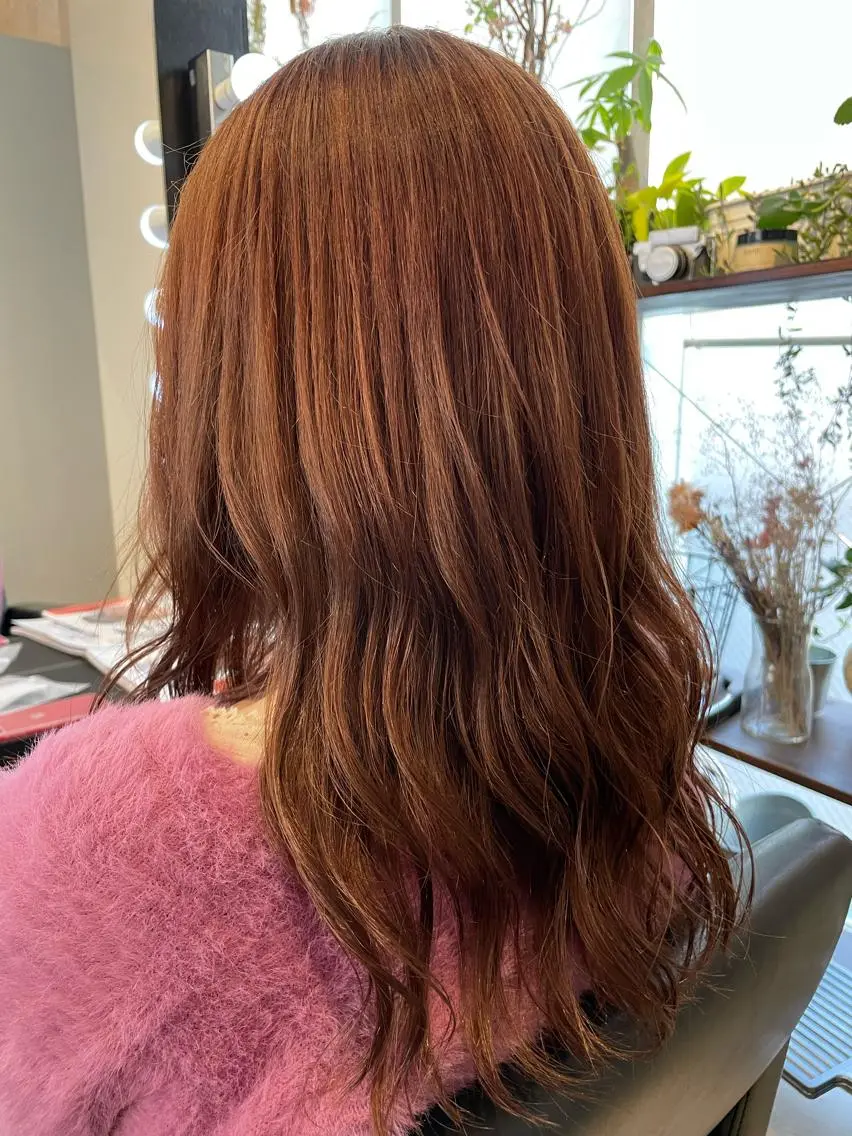 ロング カラー ロングレイヤー ピンクカラー レイヤーカット ロング カット ヘアカラー トリートメント ブリーチなし透明感 タケザワミキのヘアスタイル
