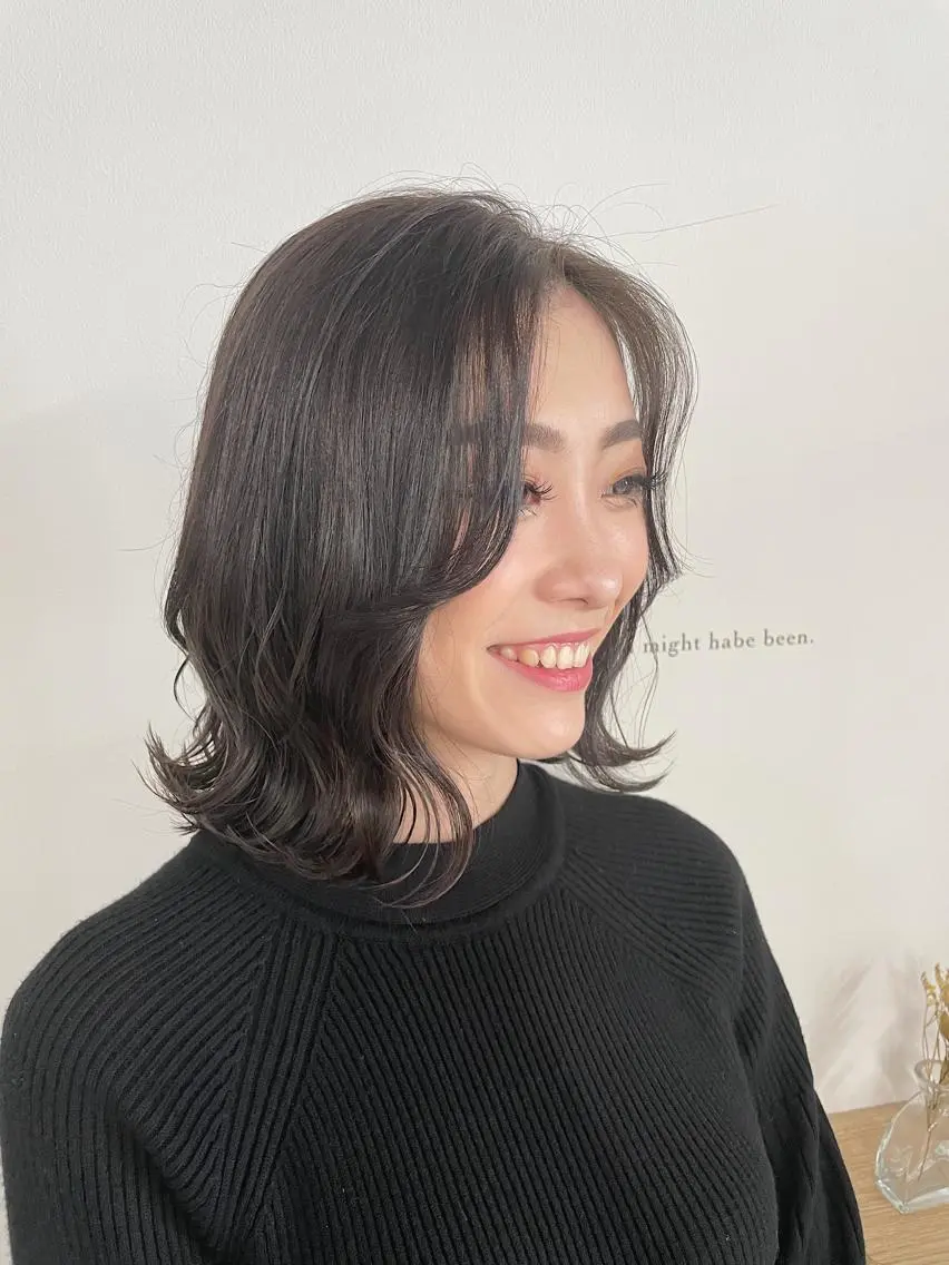 セミロング カラー グレージュ オリーブグレージュ オリーブグレー ボブ レイヤーカット 筑紫通り沿い | eNeのマツエク・マツパデザイン