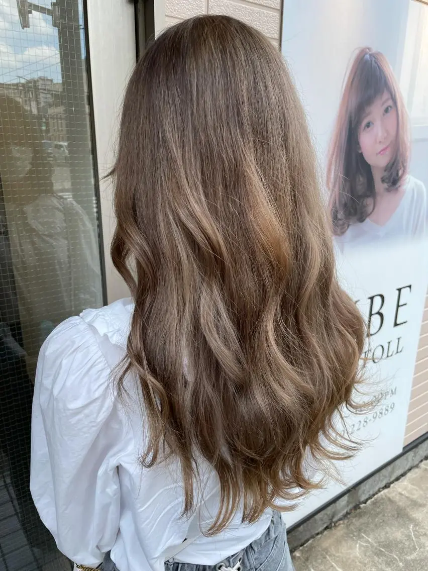 ロング ヘアカラー 🫧透明感カラー🫧 美髪矯正🫧チサトのヘアスタイル